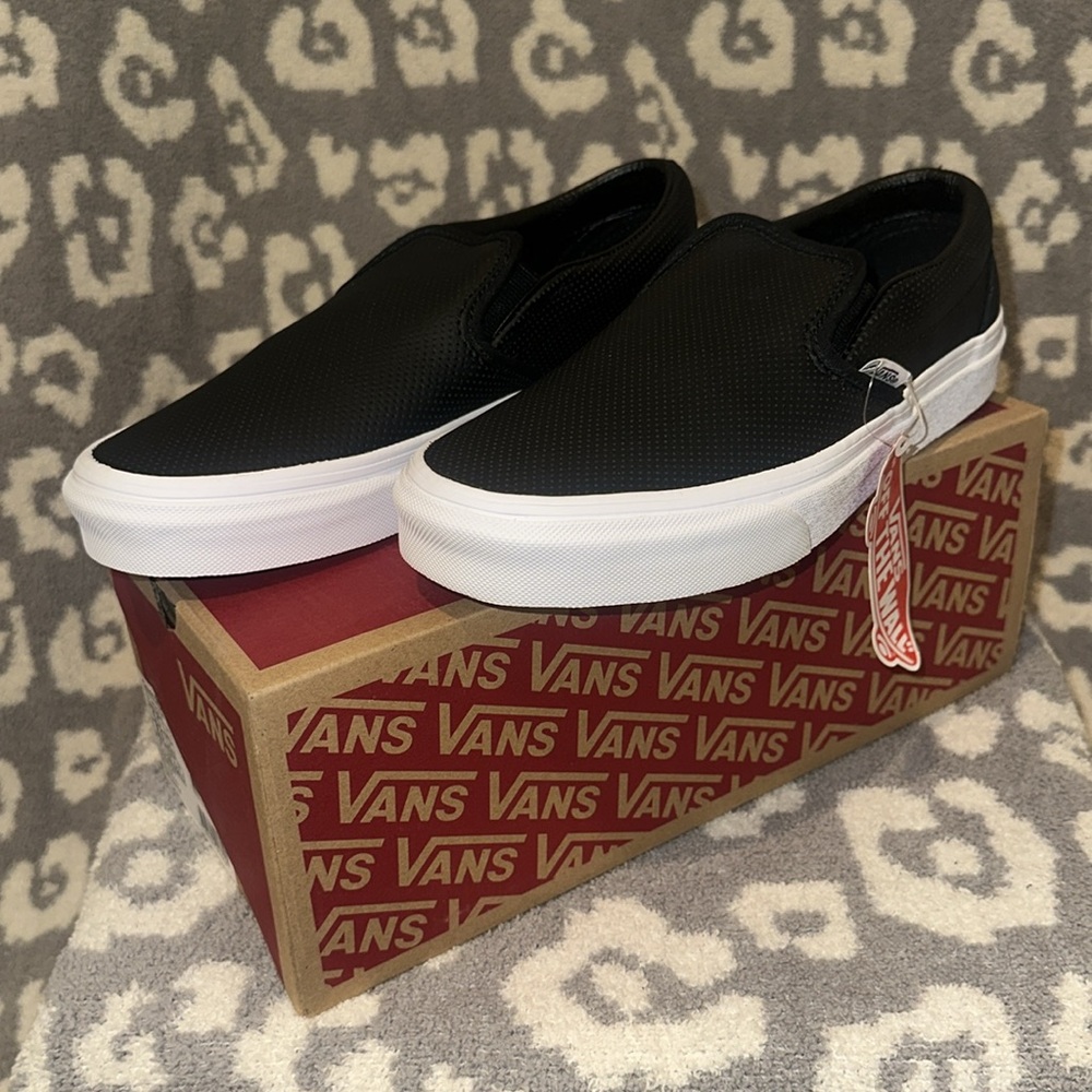 Vans Classic Slip-On Sneakers 👟 in Perforated Leather Black New & Never Worn 😍😍